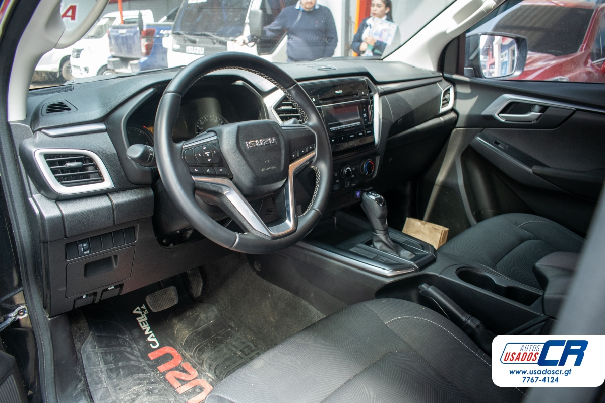 ISUZU D-MAX RG 2023