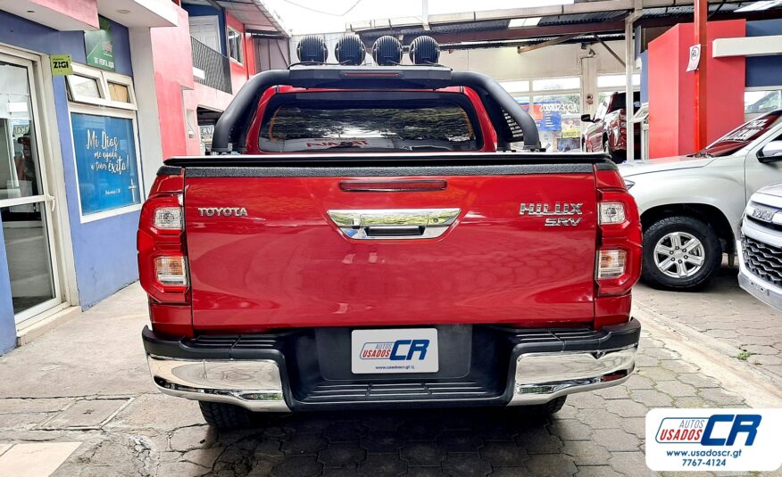 TOYOTA HILUX 2021